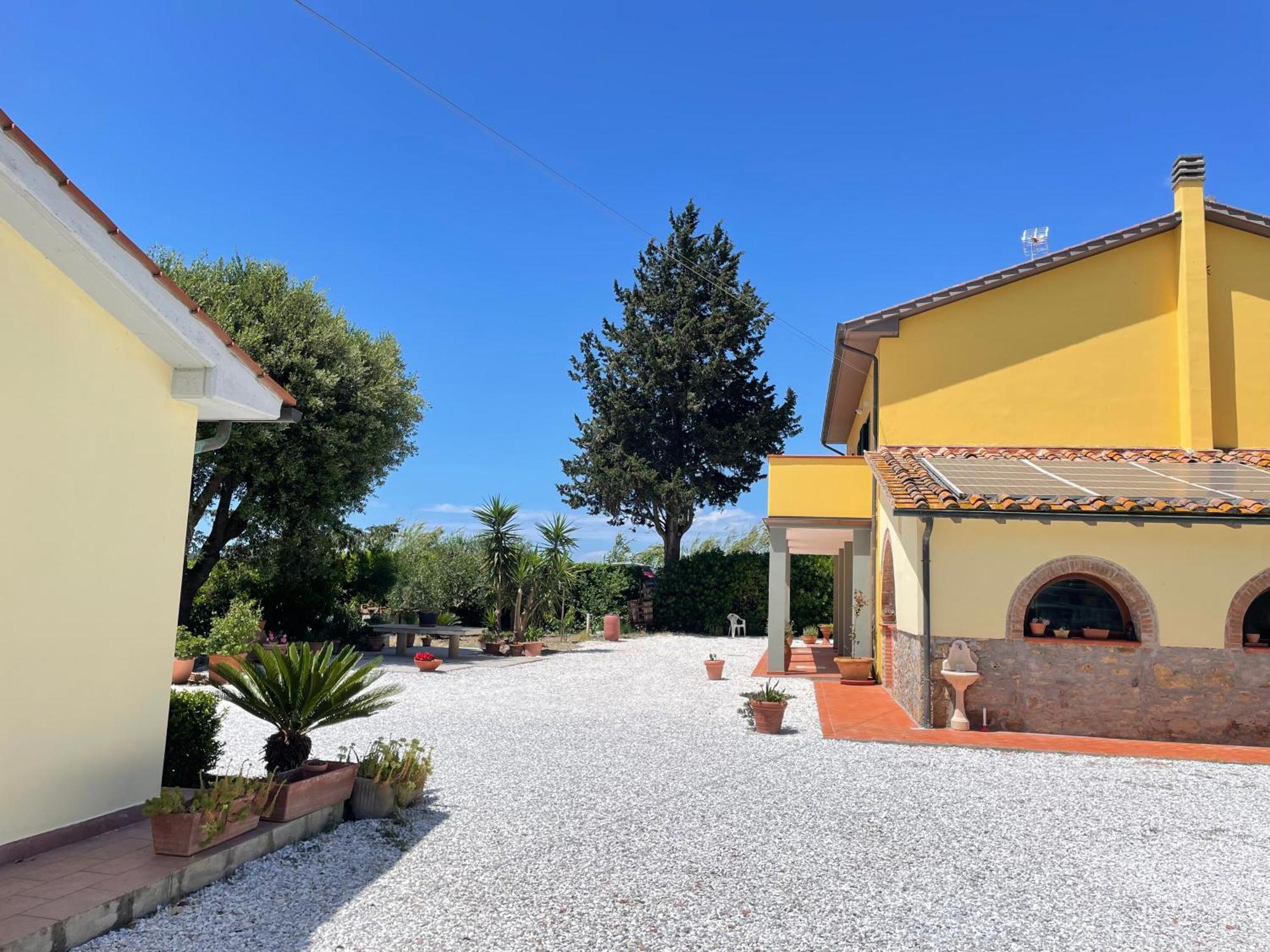 Il Leccio Agriturismo Fiorino Exteriör bild