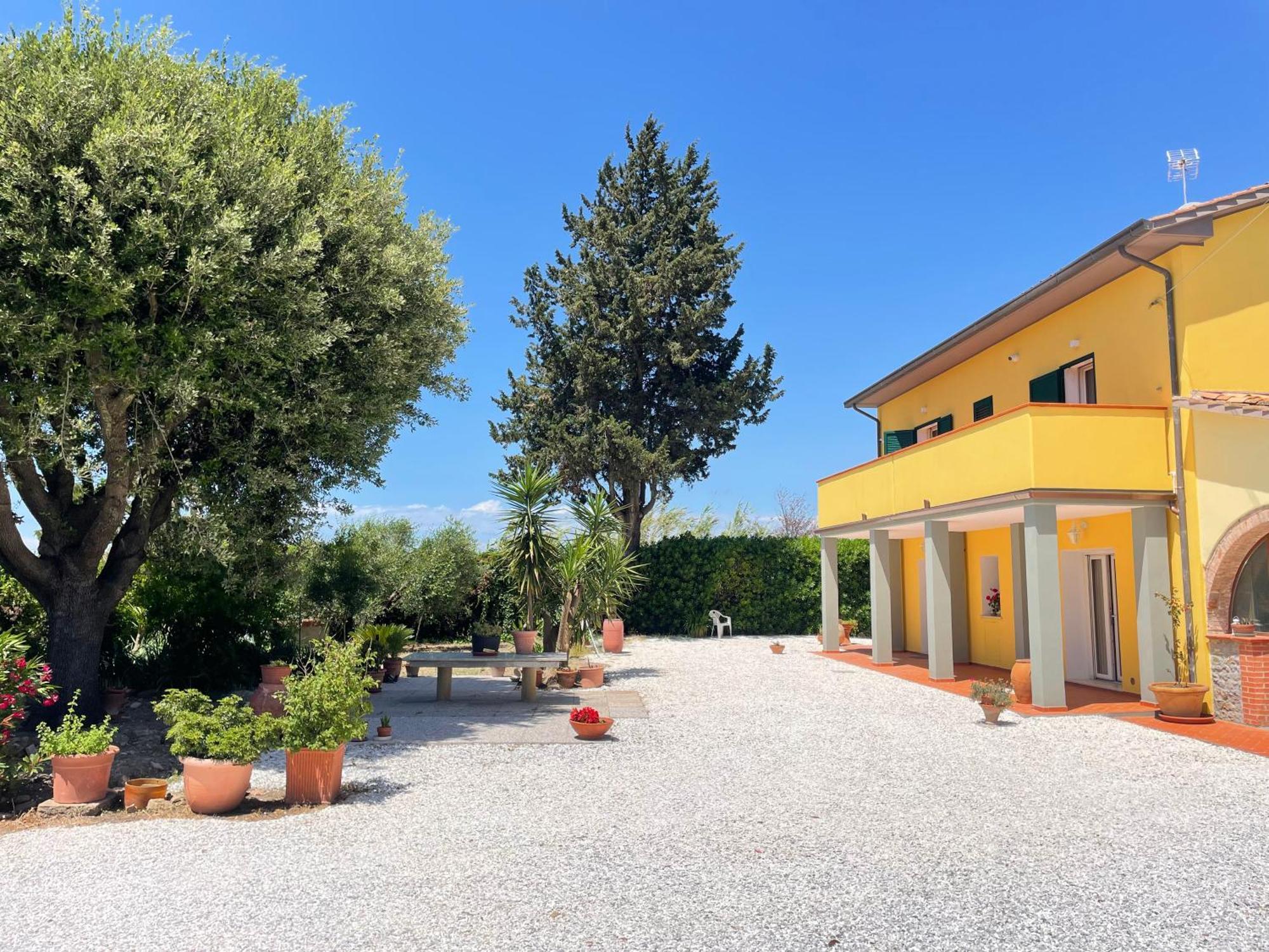 Il Leccio Agriturismo Fiorino Exteriör bild